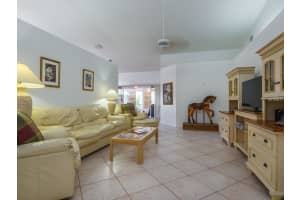 4318 Edenrose Way, Sarasota, FL 34235, Sold 02/09/17