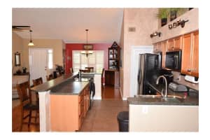 3911 78th Dr E, Sarasota, FL 34243, Sold 04/15/17