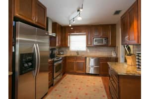 2013 Riverbluff Pkwy, Sarasota, FL 34231, Sold 04/03/17