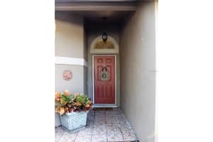 204 Benson St, Valrico, FL 33594, Sold 03/06/17