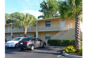 942 La Costa Cir, Sarasota, FL 34237, Sold 09/29/17