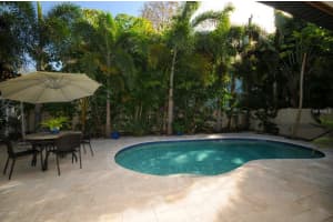 3805 Camino Real, Sarasota, FL 34239, Sold 06/26/17