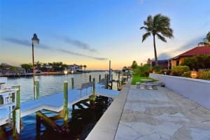 7667 Cove Terrace, Sarasota, FL 34231, Sold 08/31/17