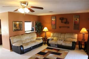 425 W Lake Dr, Sarasota, FL 34232, Sold 04/09/17