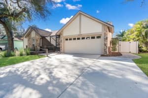 2566 Wood Oak Dr, Sarasota, FL 34232, Sold 03/20/17