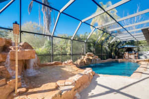 2566 Wood Oak Dr, Sarasota, FL 34232, Sold 03/20/17