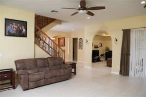 3814 67th Terrace E, Sarasota, FL 34243, Sold 06/23/17