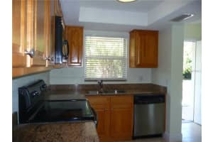 954 La Costa Cir, Sarasota, FL 34237, Sold 06/13/17