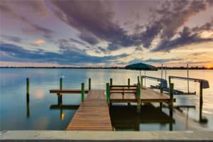 1705 Southpointe Dr, Sarasota, FL 34231, Sold 07/28/17