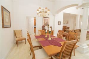 1732 Pinyon Pine Dr, Sarasota, FL 34240, Sold 05/12/17