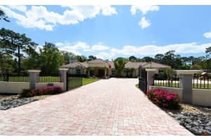 2860 51st St, Sarasota, FL 34234, Sold 05/31/17