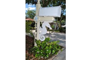 7510 42nd Ct E, Sarasota, FL 34243, Sold 06/22/17