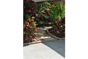 7510 42nd Ct E, Sarasota, FL 34243, Sold 06/22/17