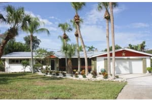 446 Island Cir, Siesta Key, FL 34242, Sold 08/04/17