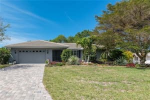 2305 Goya Dr, Nokomis, FL 34275, Sold 05/19/17