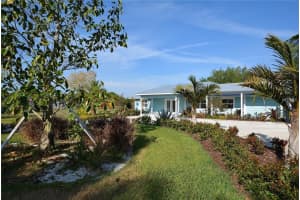 2520 Bayshore Rd, Nokomis, FL 34275, Sold 07/26/17