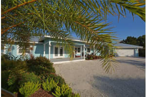 2520 Bayshore Rd, Nokomis, FL 34275, Sold 07/26/17