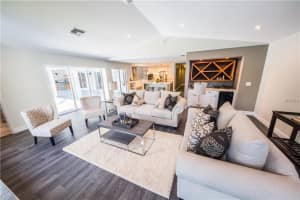 3640 Beneva Oaks Dr, Sarasota, FL 34238, Sold 06/28/17