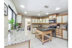 Foxfire West, 4847 Hoyer Dr, Sarasota, FL 34241, Sold 05/25/17