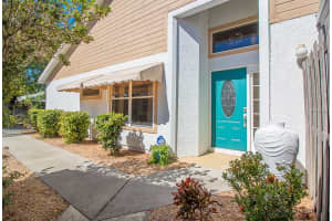 4203 St Charles Dr, Sarasota, FL 34243, Sold 05/17/17