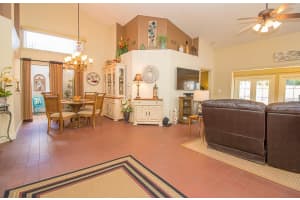 4203 St Charles Dr, Sarasota, FL 34243, Sold 05/17/17