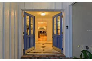 1525 Eastbrook Dr, Sarasota, FL 34231, Sold 08/25/17