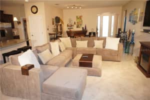 5571 Cartagena Dr, Sarasota, FL 34233, Sold 09/21/17