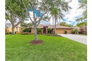 4889 Fallcrest Cir, Sarasota, FL 34233, Sold 09/20/17