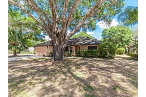 3709 Pond View Ln, Sarasota, FL 34235, Sold 08/18/17