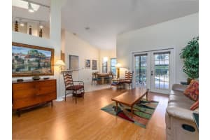 3709 Pond View Ln, Sarasota, FL 34235, Sold 08/18/17