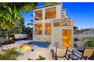 338 N Washington Dr, Sarasota, FL 34236, Sold 11/28/17