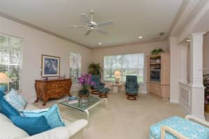 7652 Sandalwood Way, Sarasota, FL 34231, Sold 03/05/18
