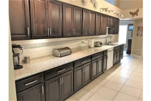 4951 28th Ct E, Bradenton, FL 34203, Sold 10/17/17