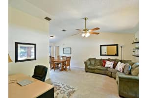 Glenbrooke, 8152 Glenbrooke Ct, Sarasota, FL 34243, Sold 08/02/17