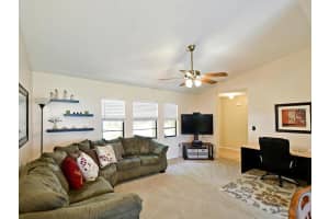 Glenbrooke, 8152 Glenbrooke Ct, Sarasota, FL 34243, Sold 08/02/17