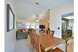 Glenbrooke, 8152 Glenbrooke Ct, Sarasota, FL 34243, Sold 08/02/17