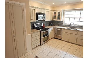 1602 4th St E, Palmetto, FL 34221, Sold 08/29/17