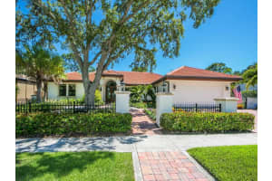 1836 Clematis St, Sarasota, FL 34239, Sold 11/01/17