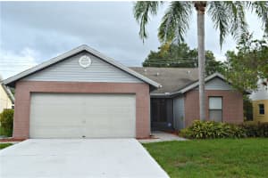 617 50th St E, Bradenton, FL 34208, Sold 08/18/17