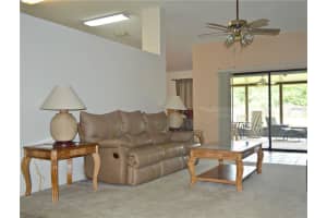 617 50th St E, Bradenton, FL 34208, Sold 08/18/17