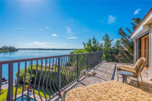35 S Washington Dr, Sarasota, FL 34236, Sold 12/29/17