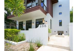 2315 Mietaw Dr, Sarasota, FL 34239, Sold 12/19/17