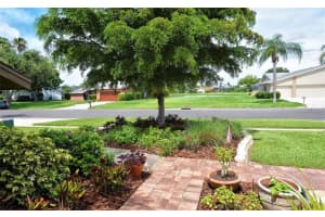 3783 Kingston Blvd, Sarasota, FL 34238, Sold 09/06/17