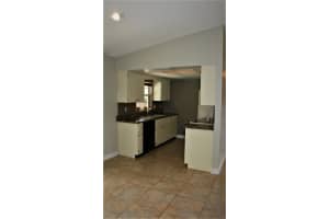 3869 Gatewood Dr, Sarasota, FL 34232, Sold 09/28/17