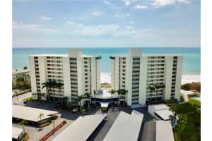 19 Whispering Sands Dr, Sarasota, FL 34242, Sold 05/02/19