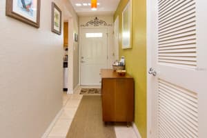 966 La Costa Cir, Sarasota, FL 34237, Sold 10/06/17