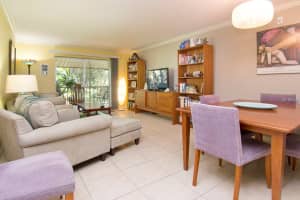 966 La Costa Cir, Sarasota, FL 34237, Sold 10/06/17