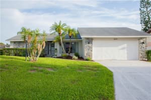 5044 Vassar Ln, Sarasota, FL 34243, Sold 01/26/18