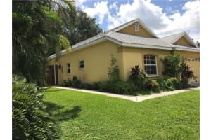 5053 82nd Way E, Sarasota, FL 34243, Sold 10/30/17
