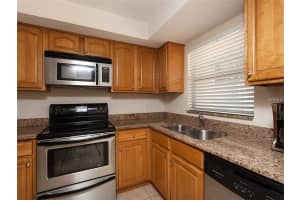 966 La Costa Cir, Sarasota, FL 34237, Sold 10/06/17